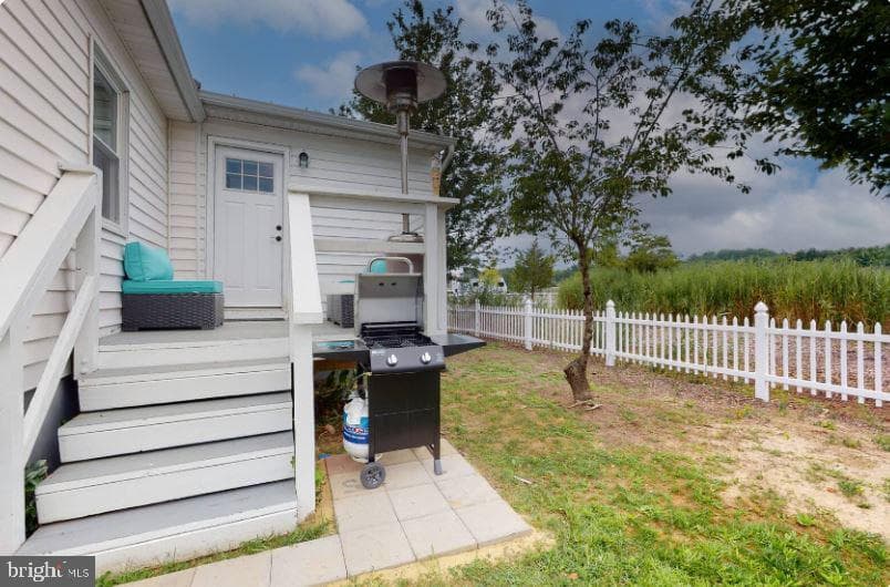 5237 Breezy Point Road photo 24