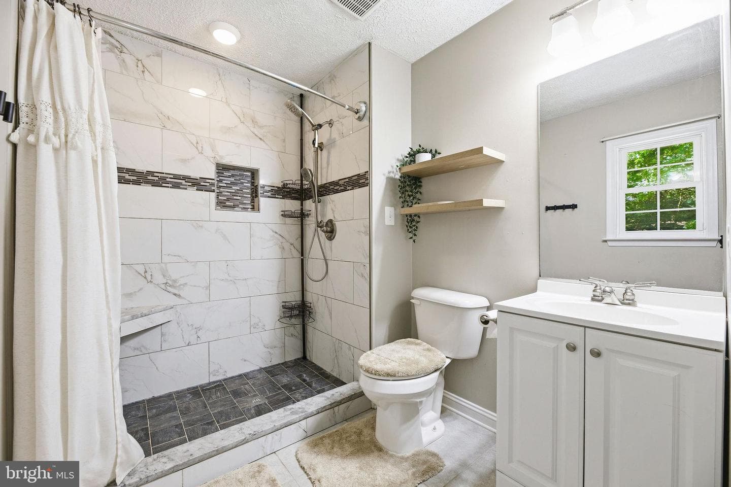 12418 Red Rock Court photo 25