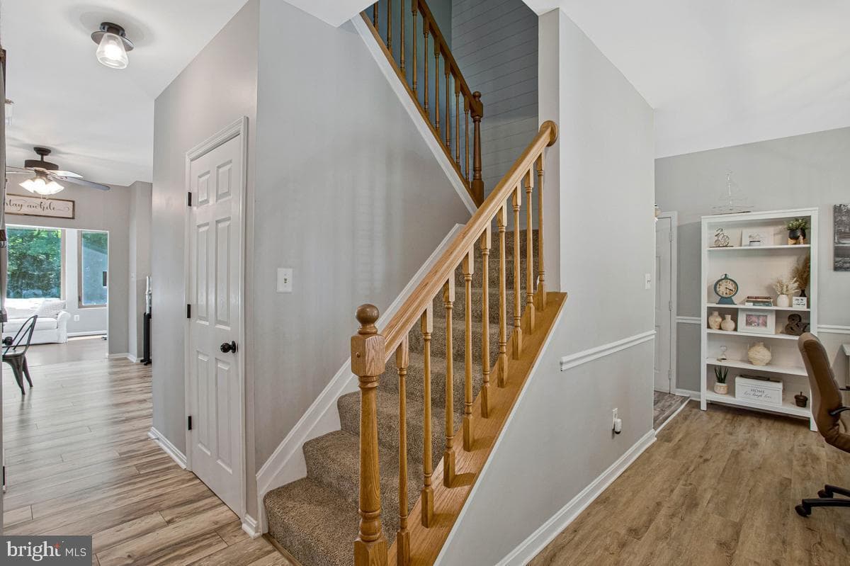 1035 Kings Creek Drive photo 24
