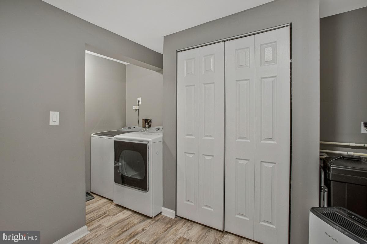 1035 Kings Creek Drive photo 44