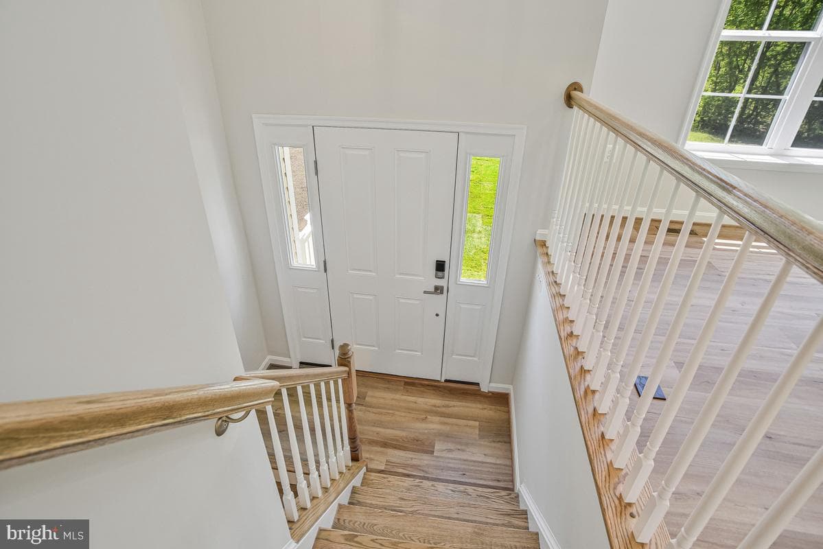 1097 San Angelo Drive photo 4