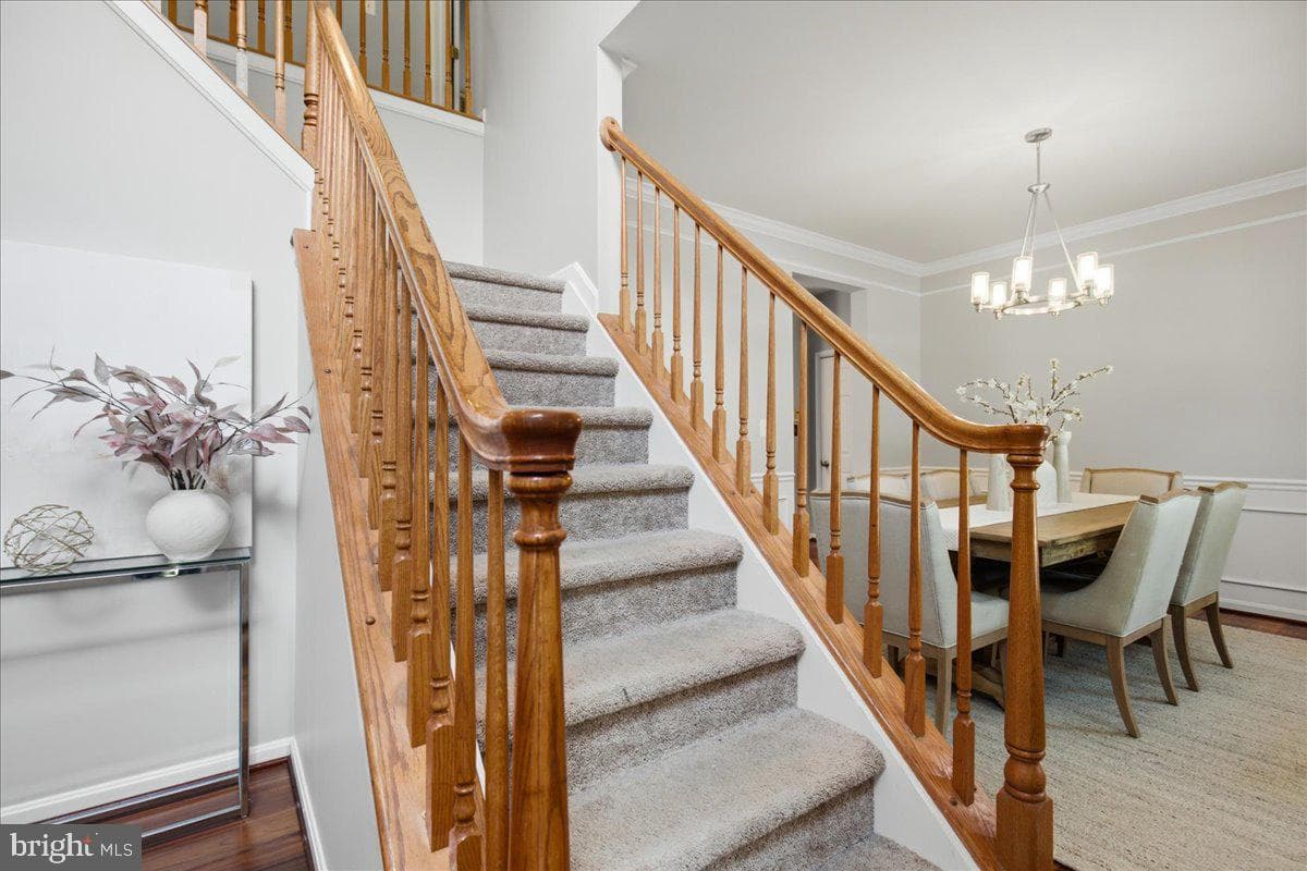 2424 Springbrook Court photo 13