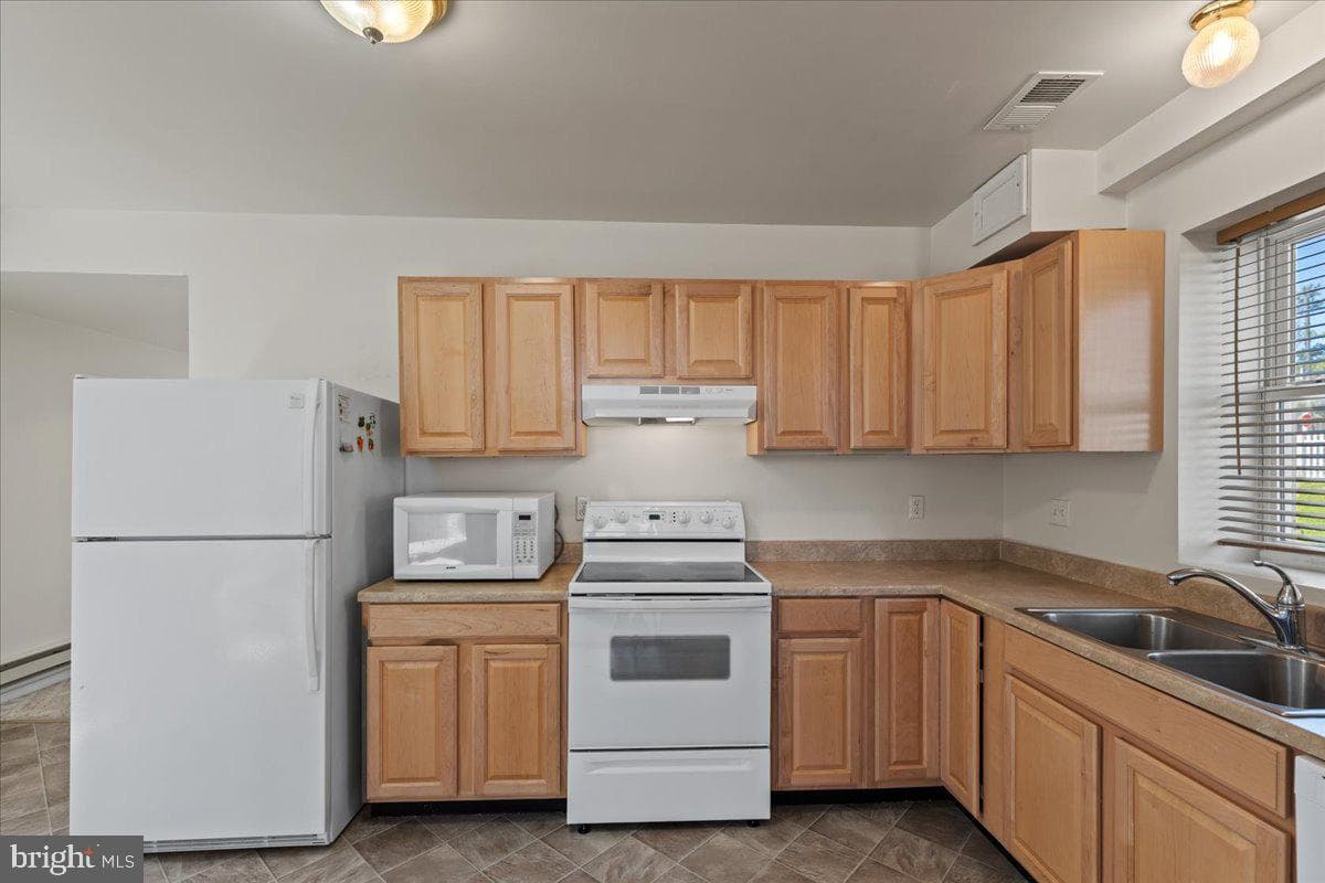 4032 5th Street photo 34