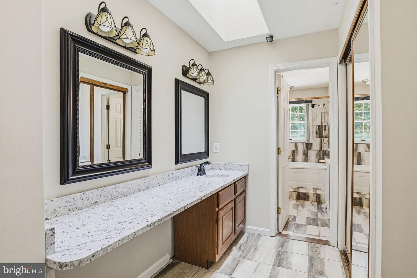 10707 Ward Road photo 31