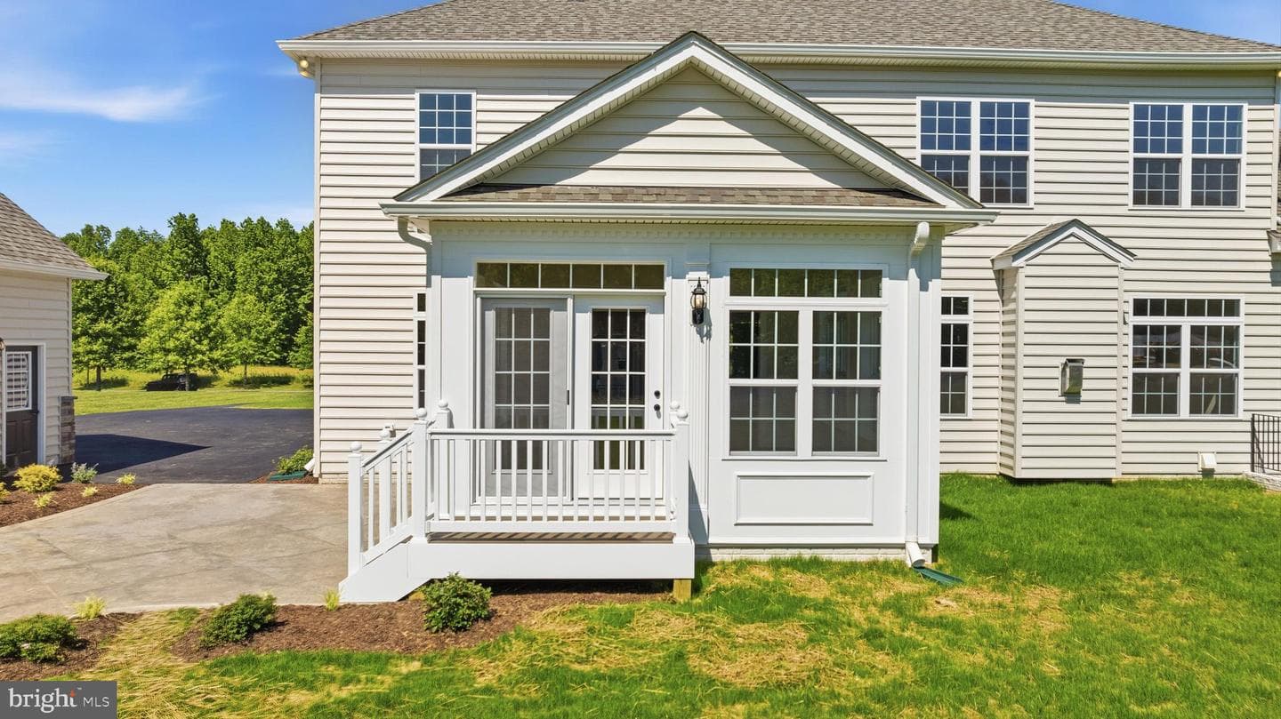 985 Bounty Place photo 3