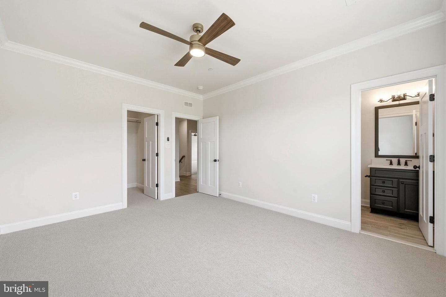 985 Bounty Place photo 32