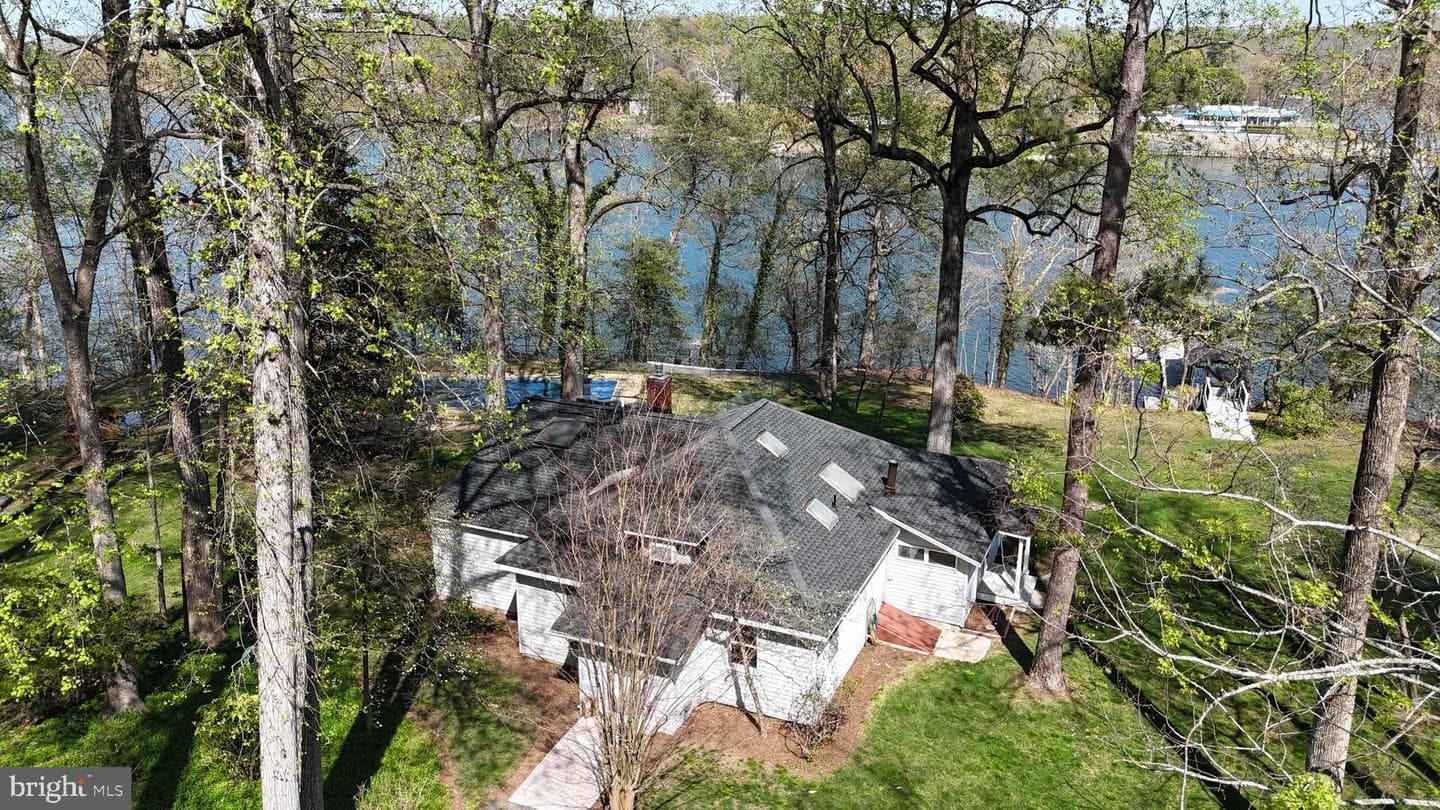 2237 Garrity Rd photo 7