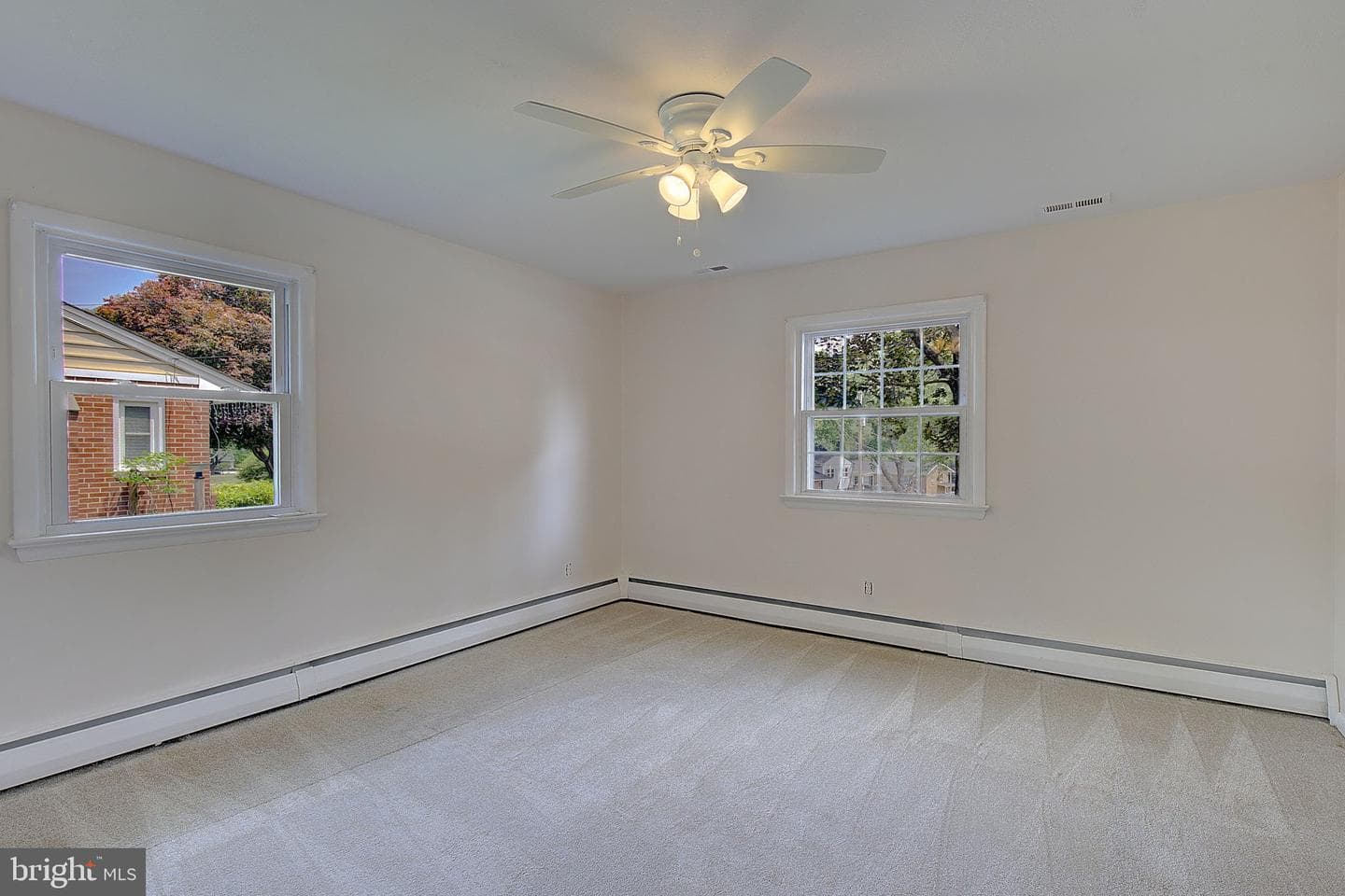 2546 Hillside Drive photo 8