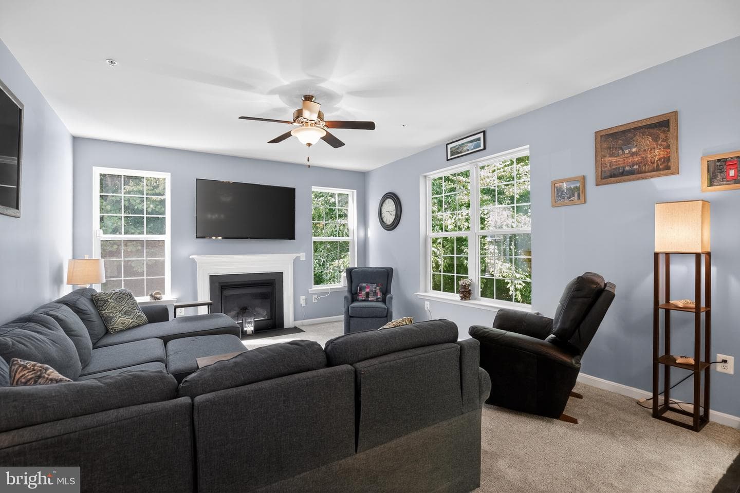 485 Sylvan Place photo 8