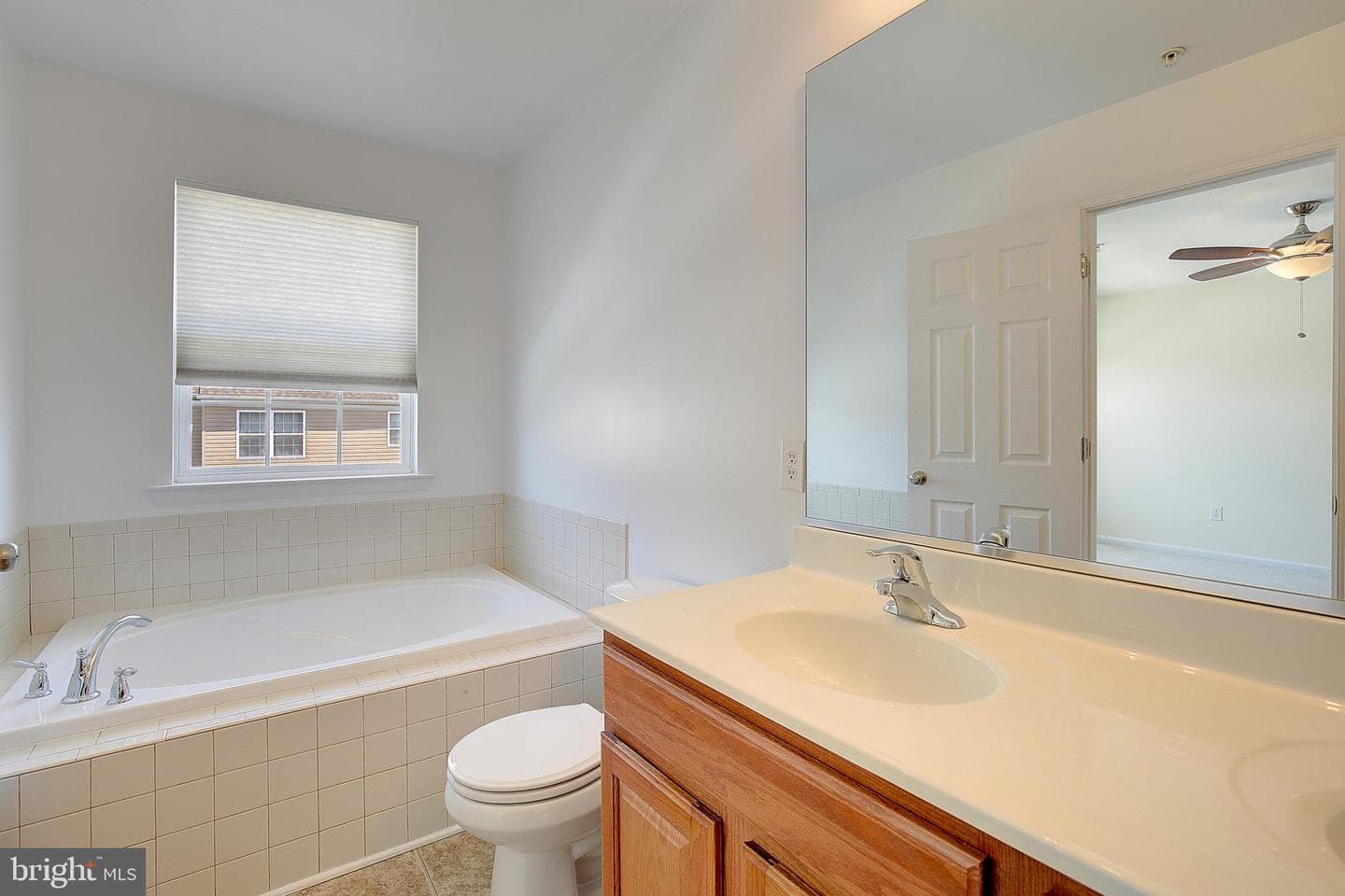 105 Polo Way photo 34