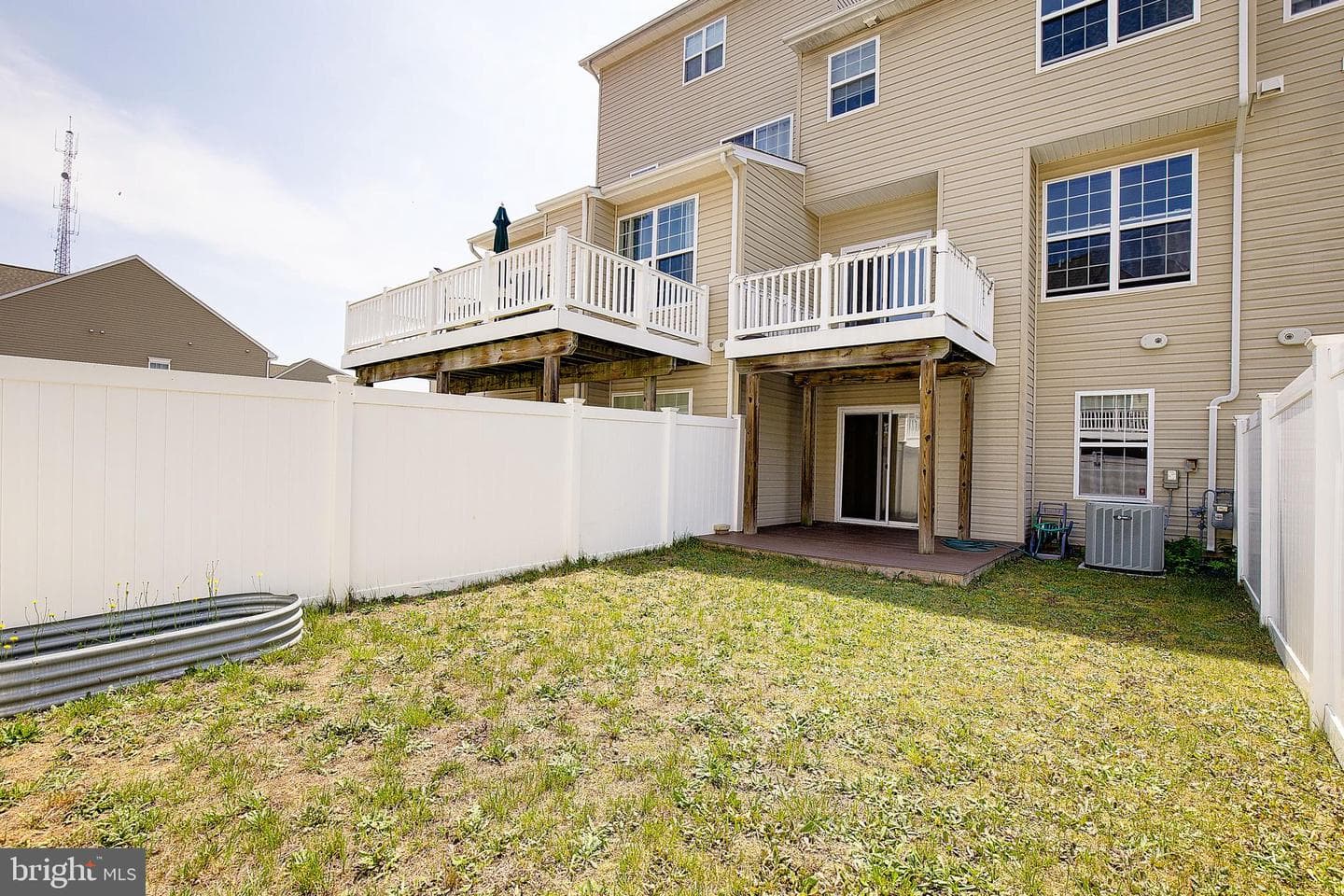 105 Polo Way photo 38