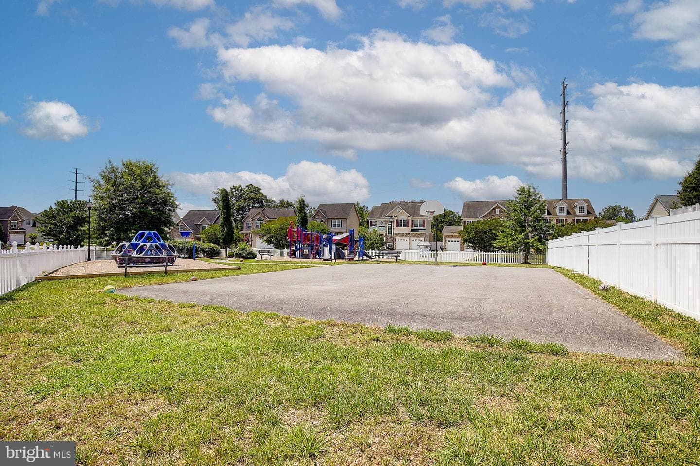 105 Polo Way photo 39