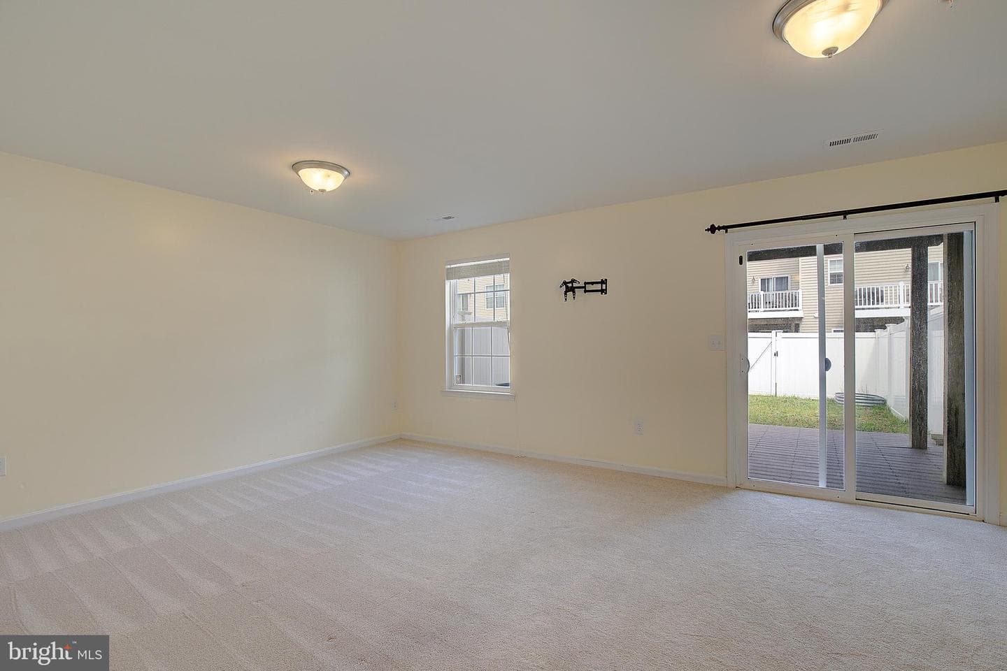 105 Polo Way photo 8