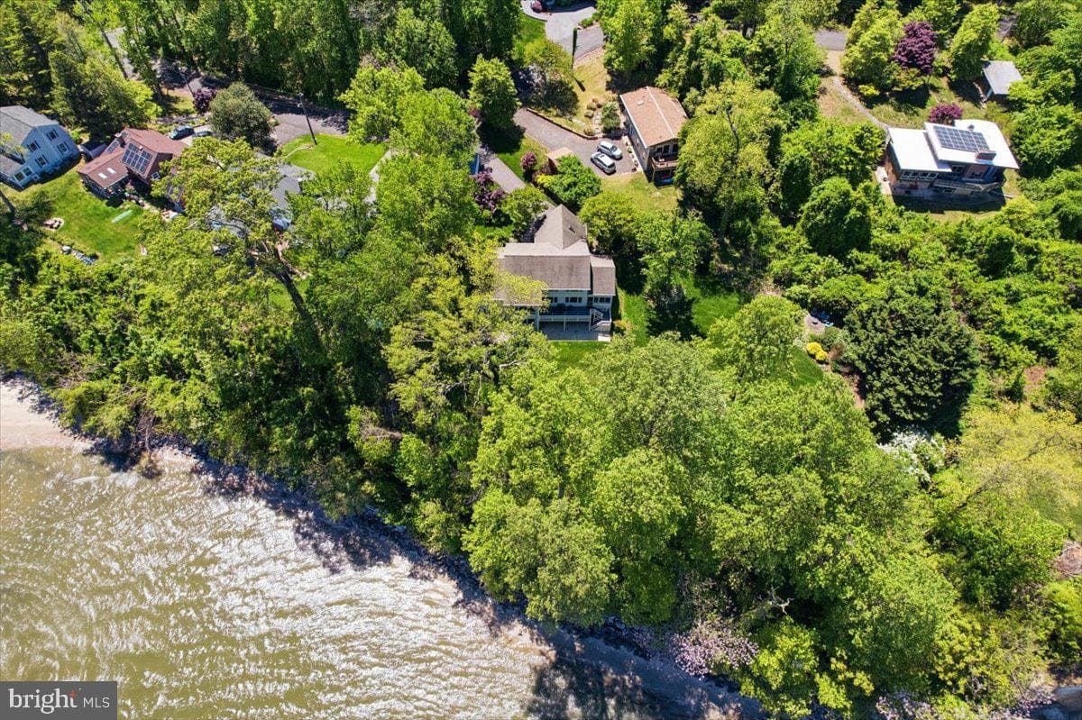 2400 Vern Road photo 8