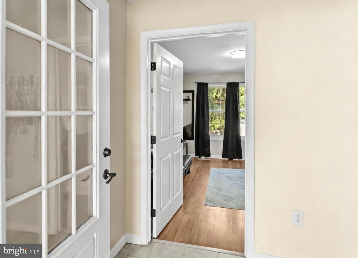 1525 Sharpes Court photo 17