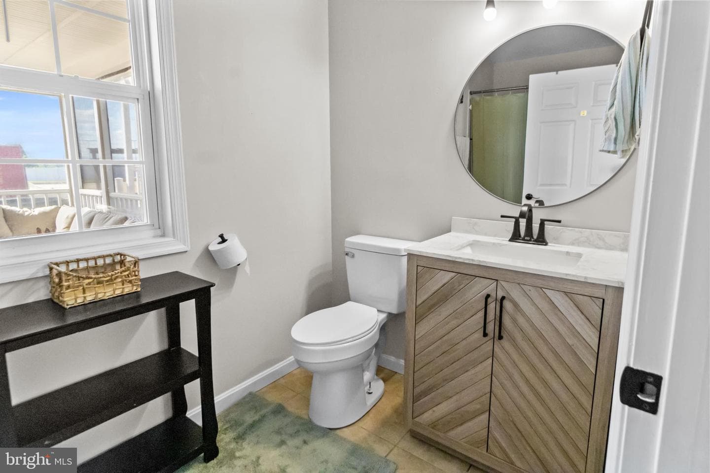 1525 Sharpes Court photo 22
