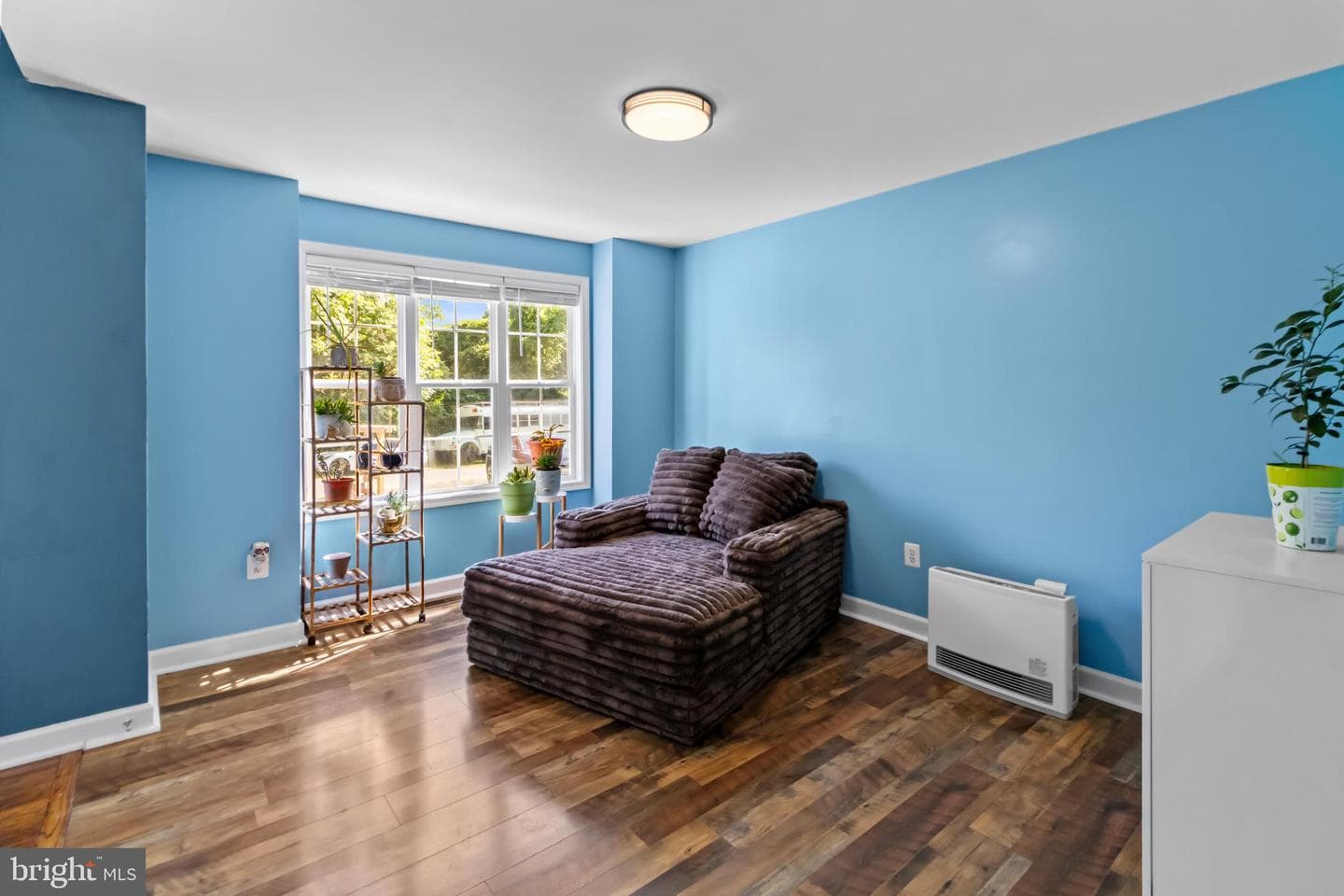 1525 Sharpes Court photo 5