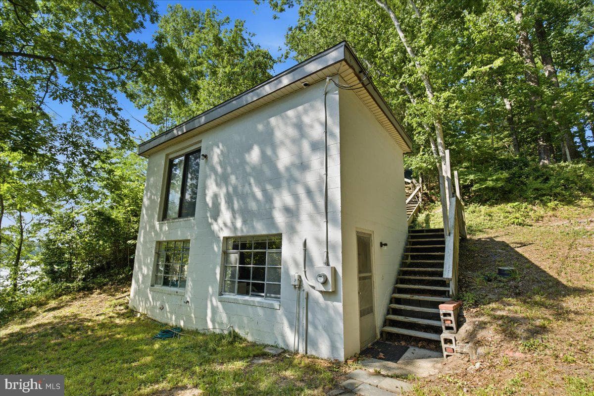 4189 Hance Road photo 6