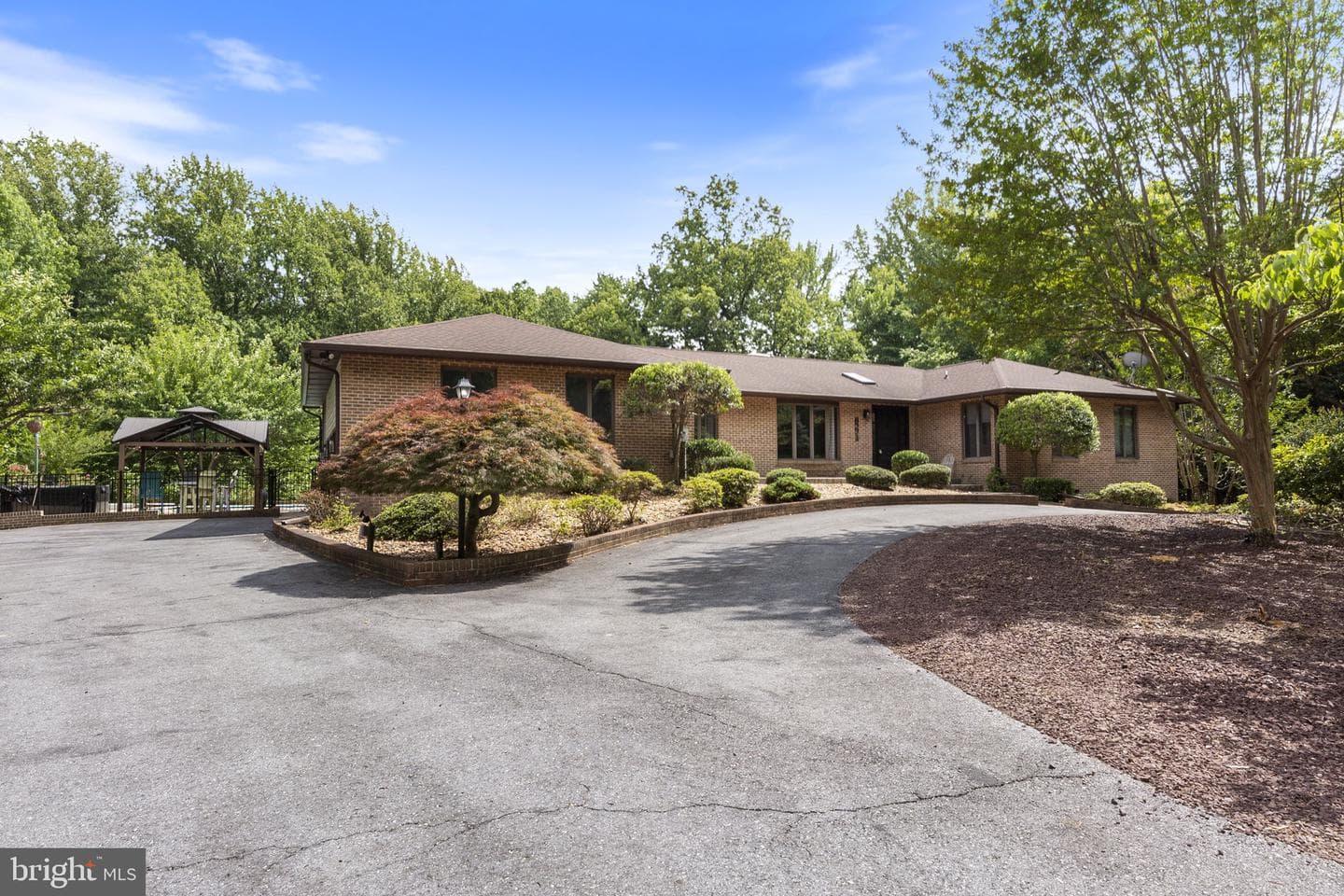 8271 Sycamore Terrace photo 3