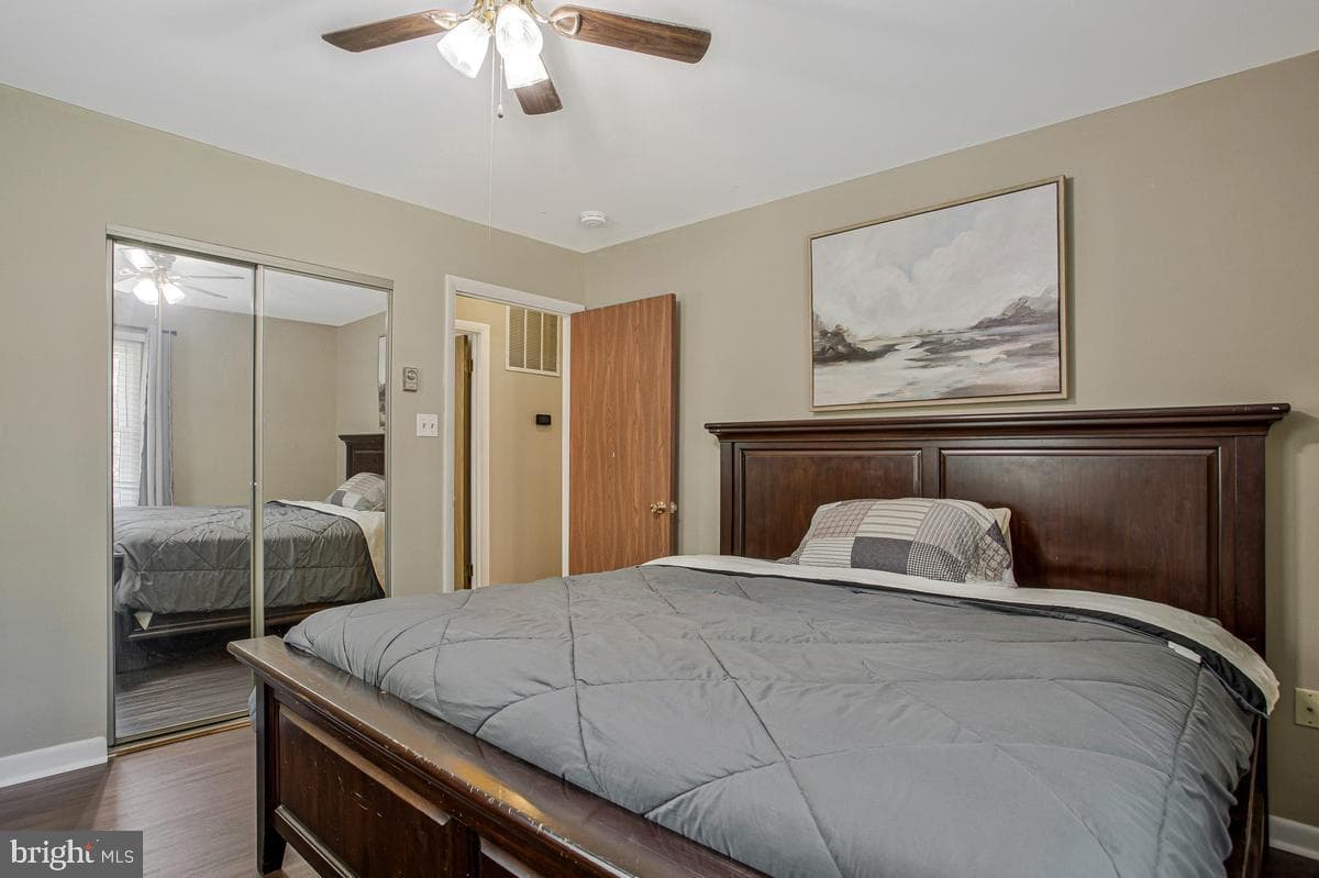 2811 Glasgow Way photo 11