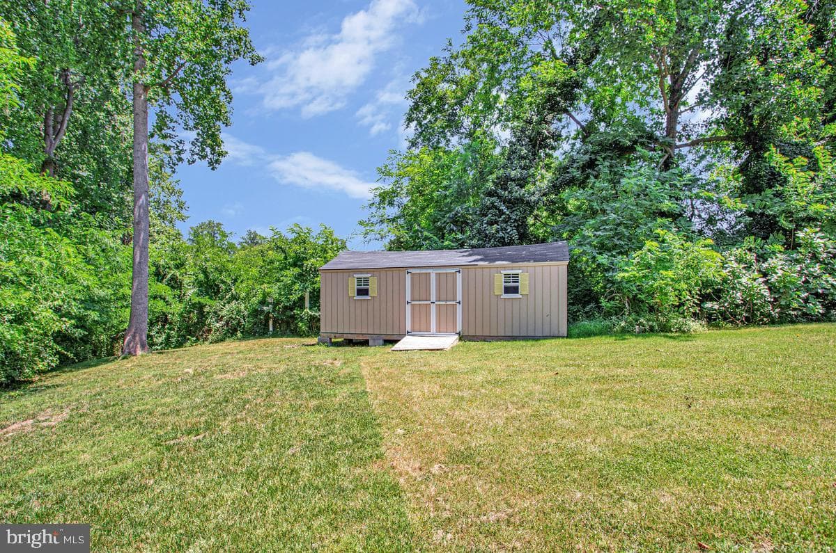 2811 Glasgow Way photo 34