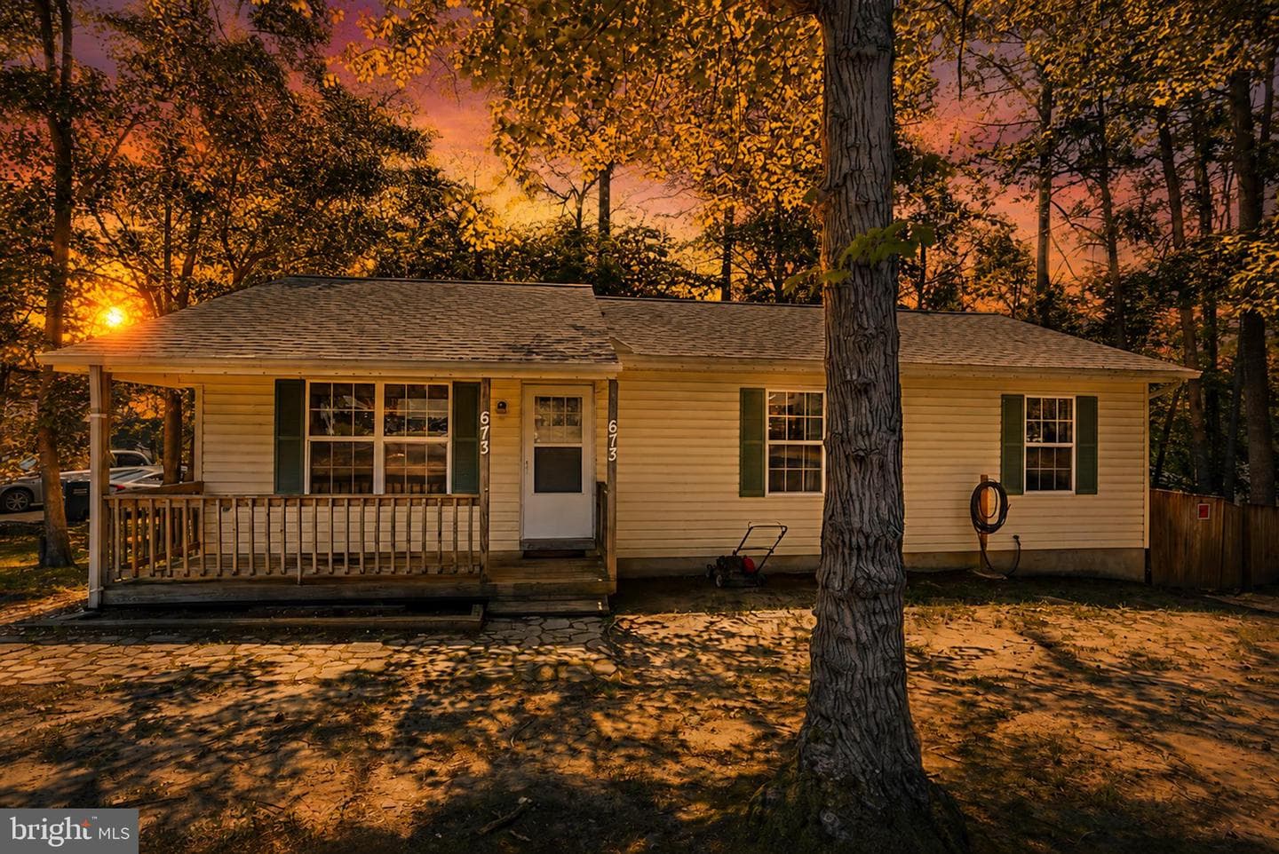 673 Grenada Lane, Lusby