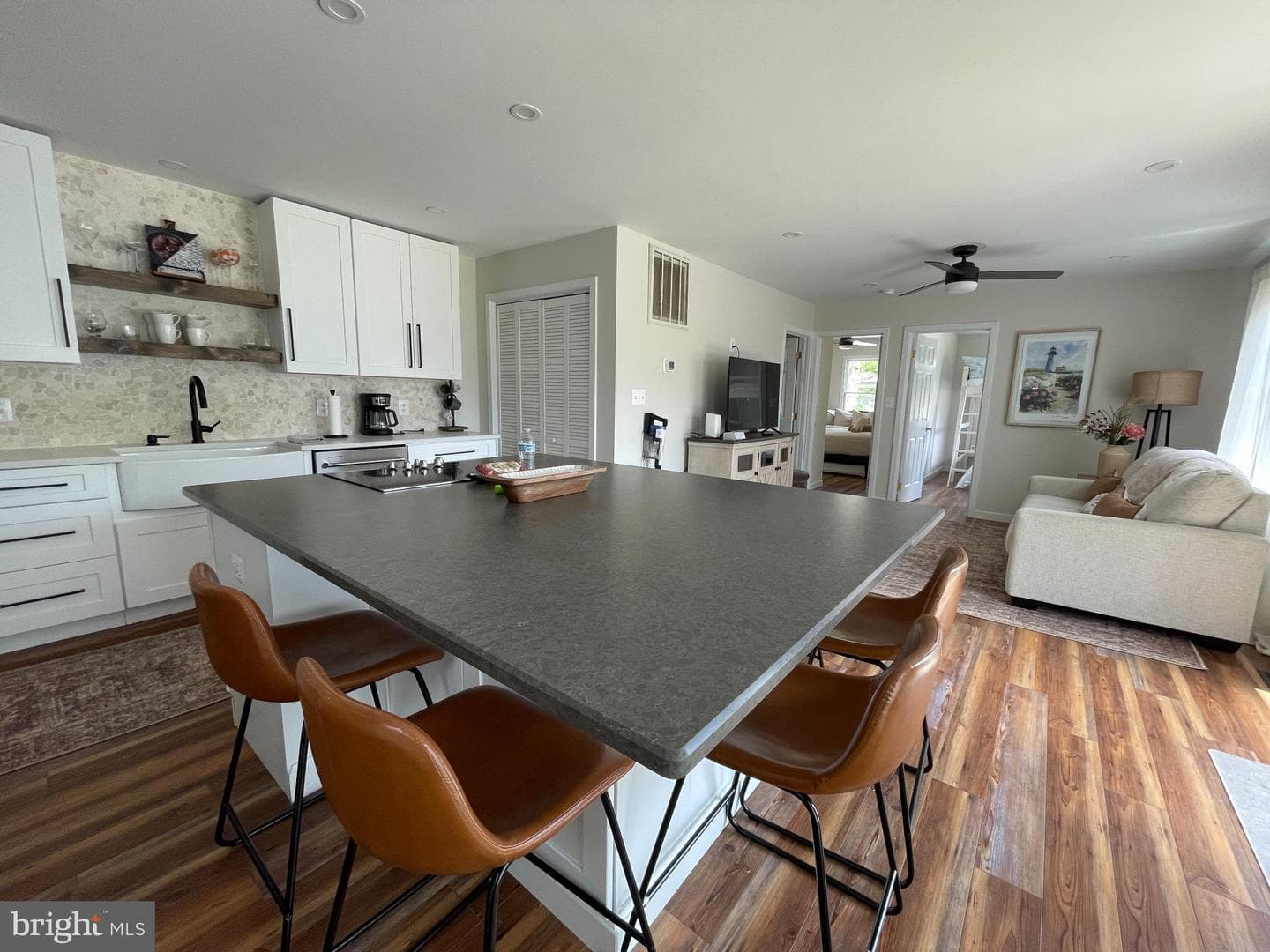 8841 Broomes Island Road photo 4