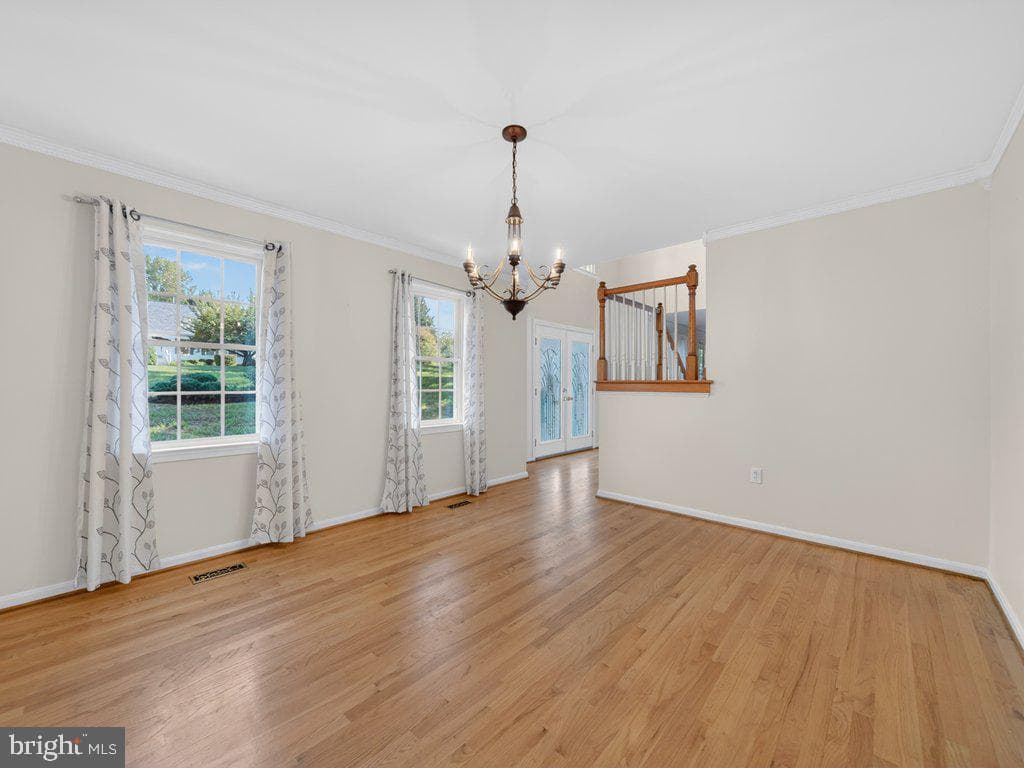 9290 Baker Street photo 15