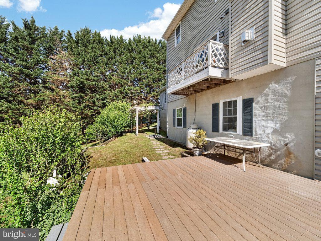 9290 Baker Street photo 62