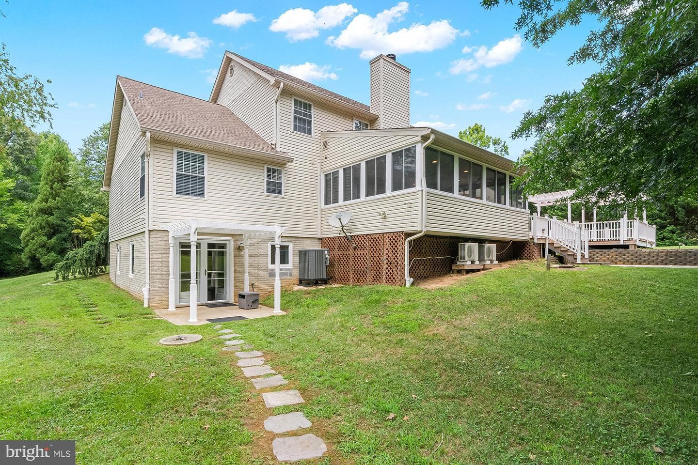 3025 Ali Court photo 96