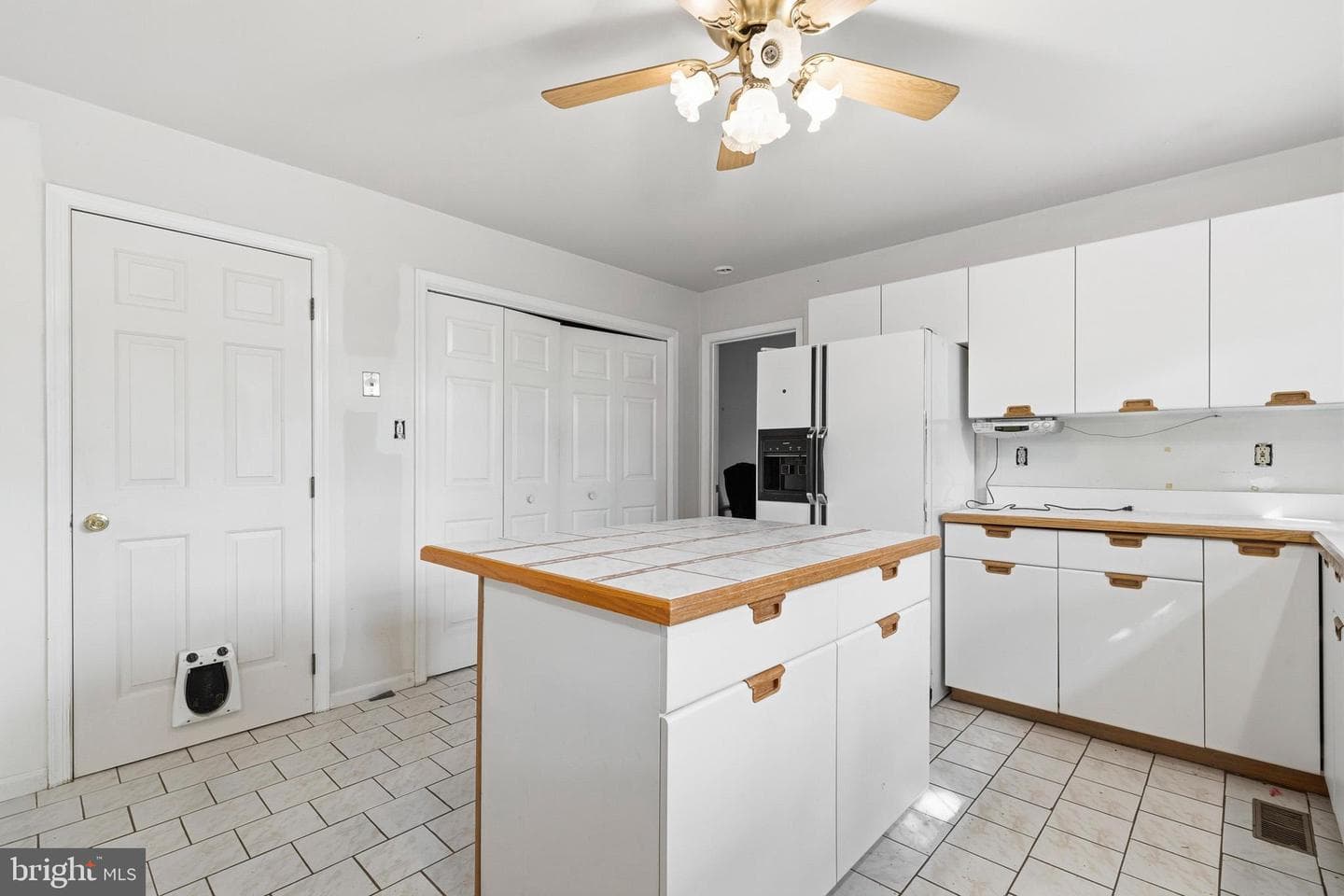 924 Chart Court photo 43