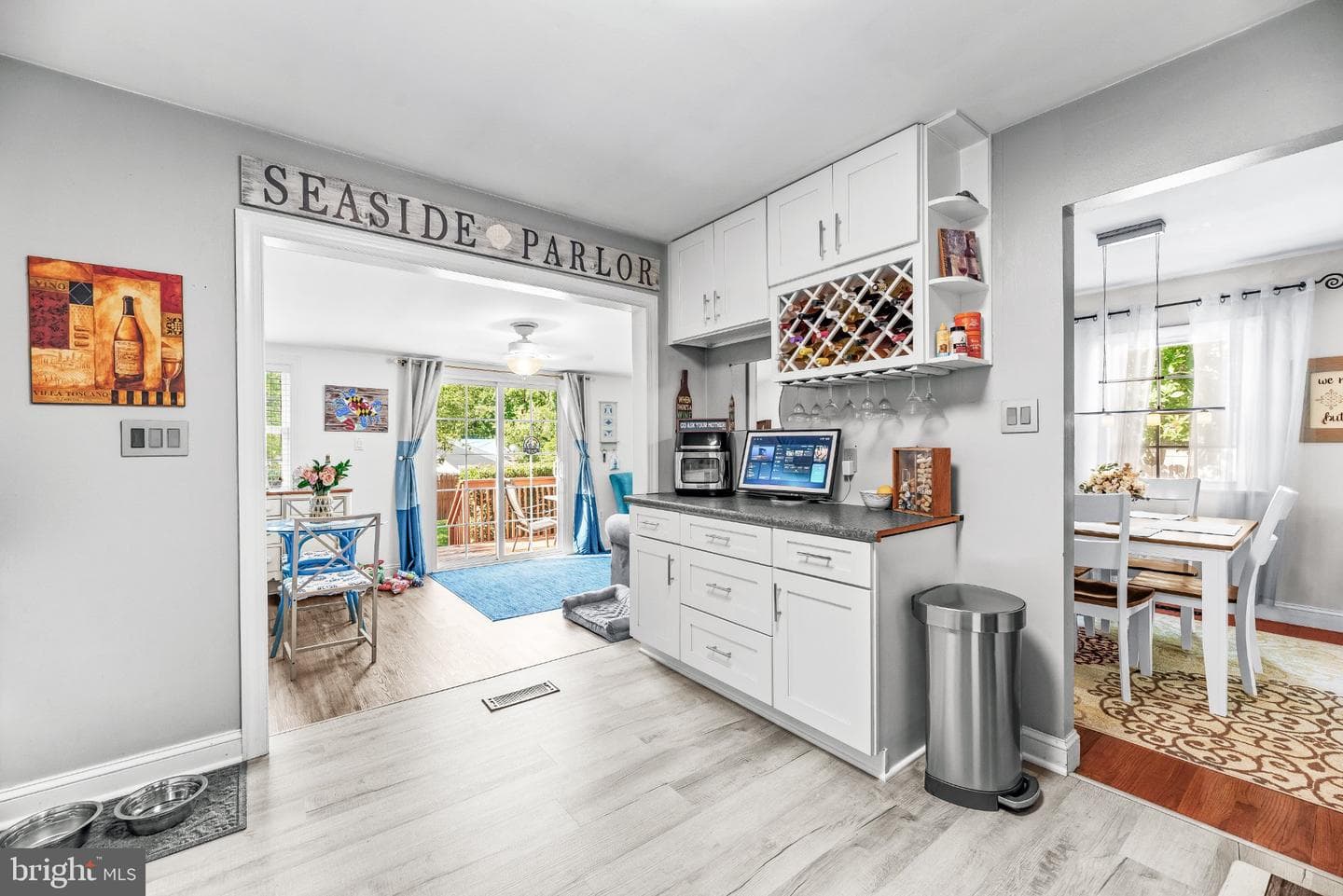 1543 Avenue B Street photo 11