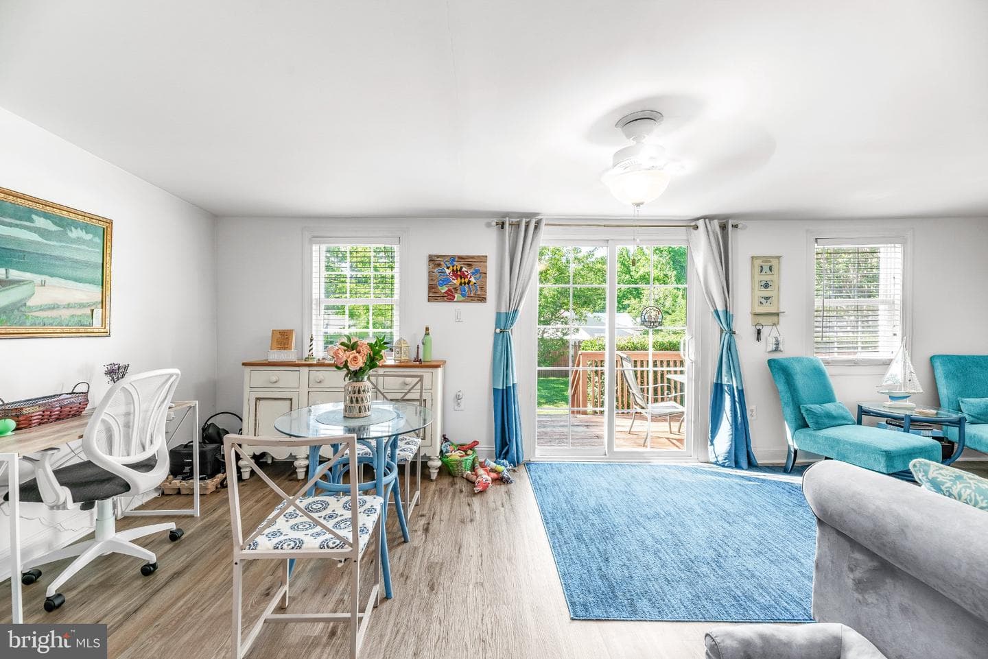 1543 Avenue B Street photo 17