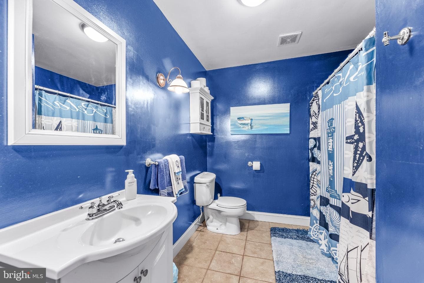 1543 Avenue B Street photo 22
