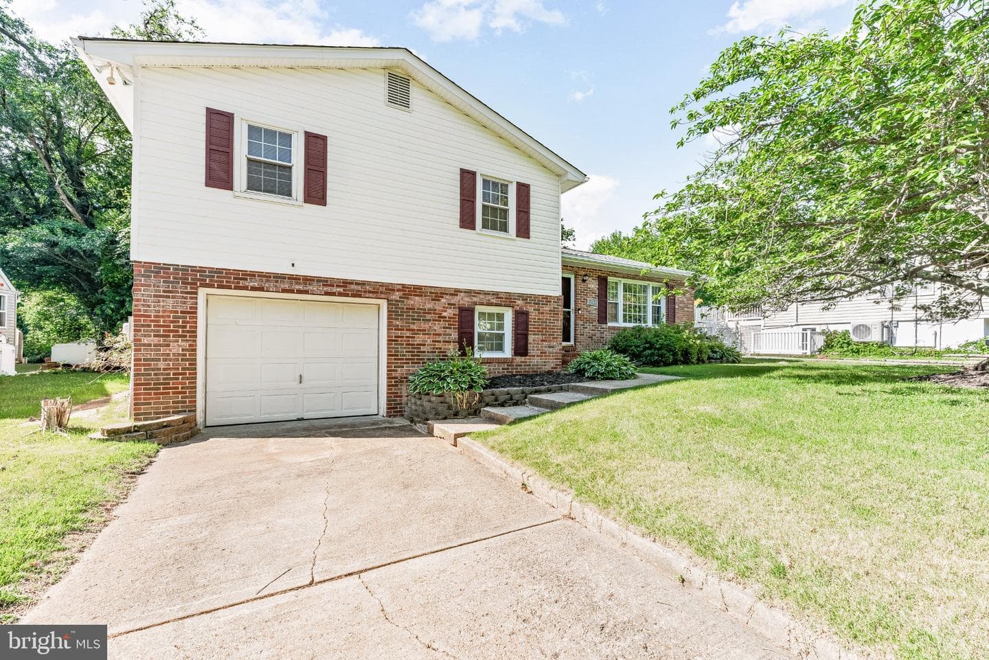 1543 Avenue B Street photo 29