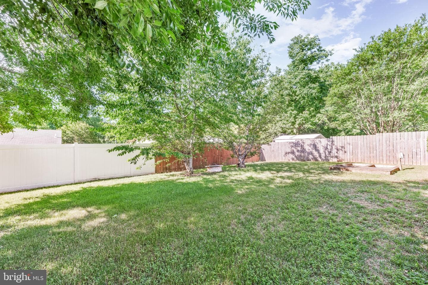 1543 Avenue B Street photo 33