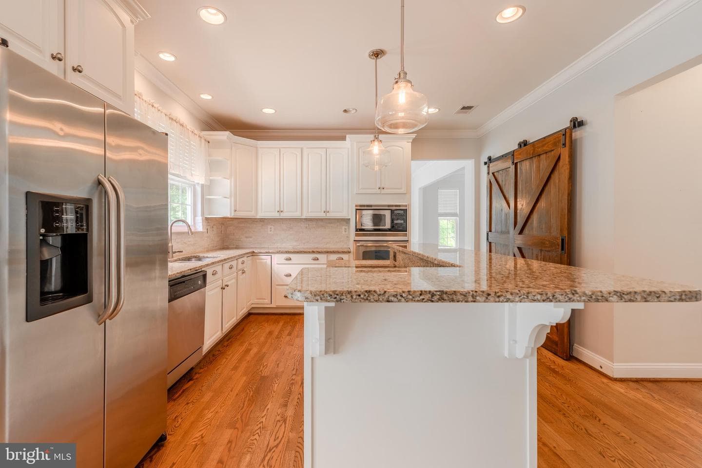 5034 Barrington Lane photo 12