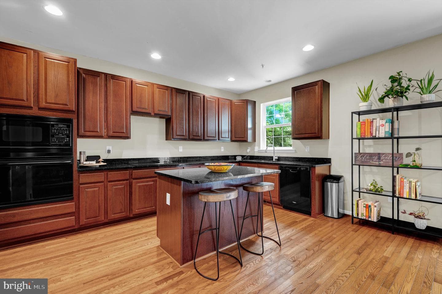 3781 Bedford Drive photo 9