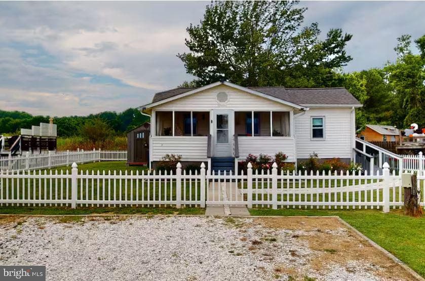 5233 Breezy Point Road, Chesapeake Beach