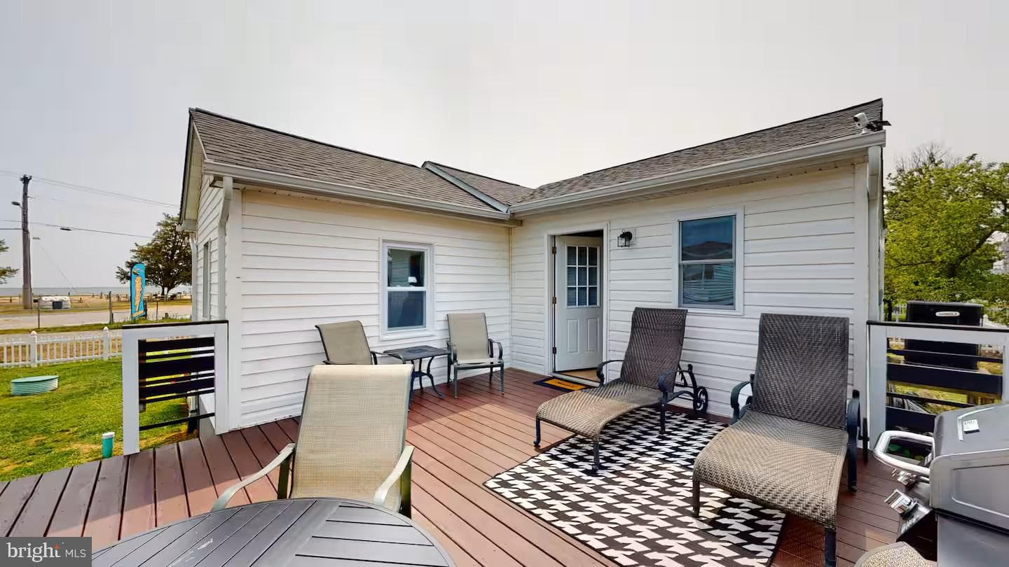 5233 Breezy Point Road photo 16