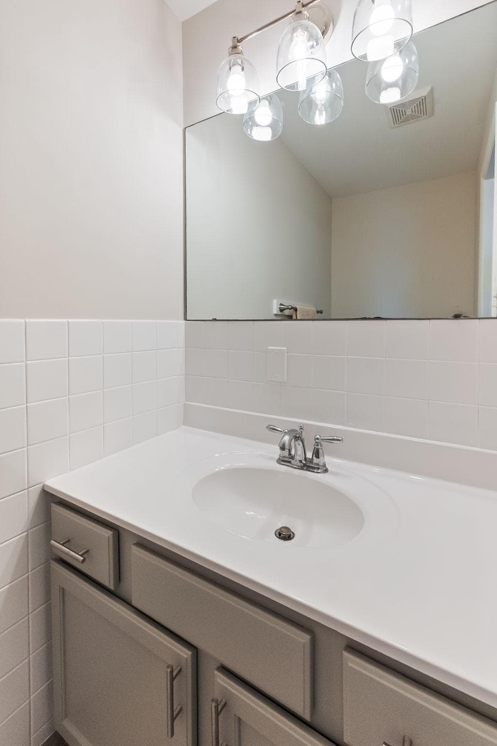 2824 Bay Boulevard photo 13