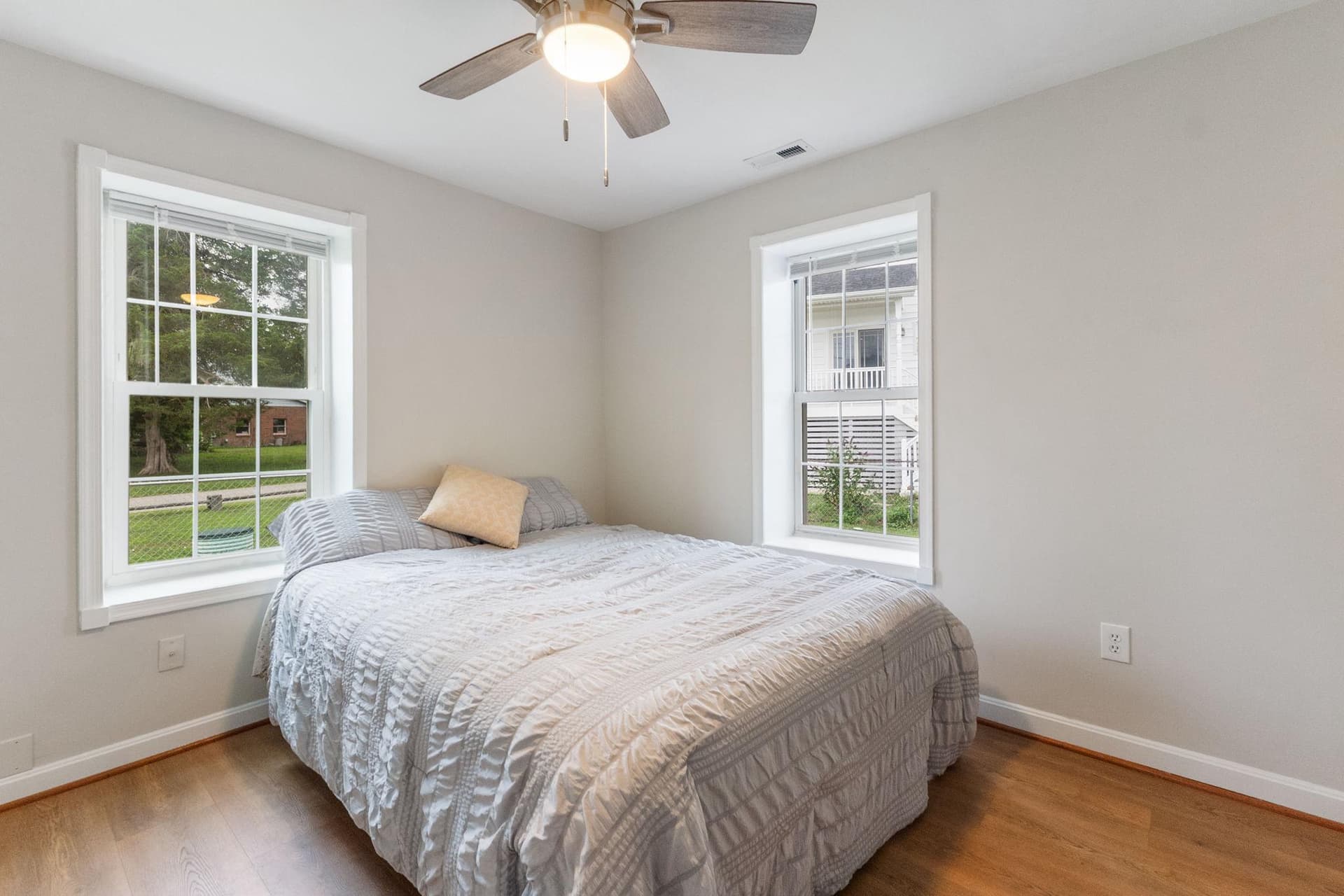 2824 Bay Boulevard photo 15