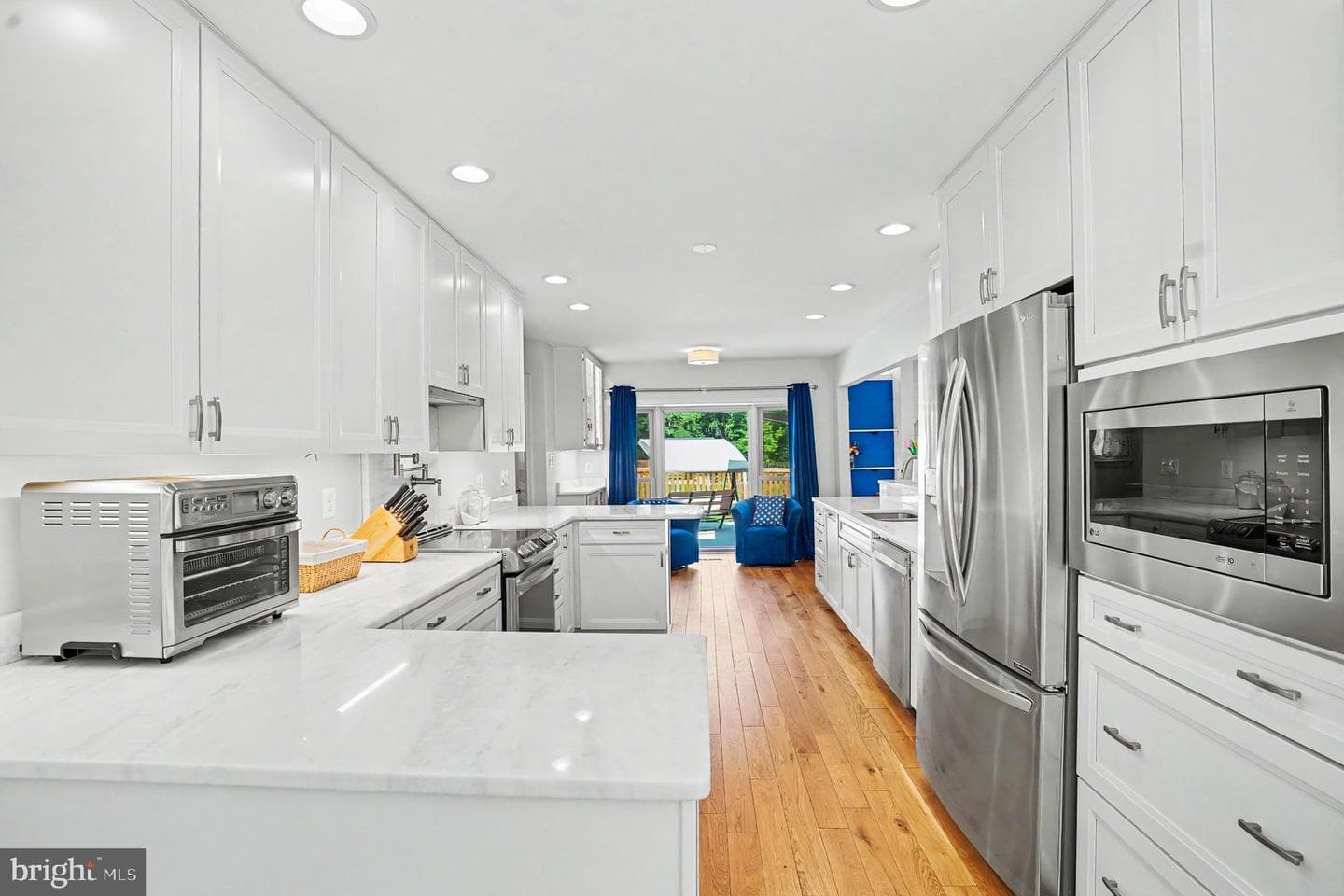 12029 Palisades Drive photo 8