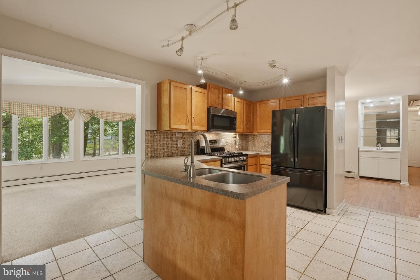 262 Elkins Lane photo 12
