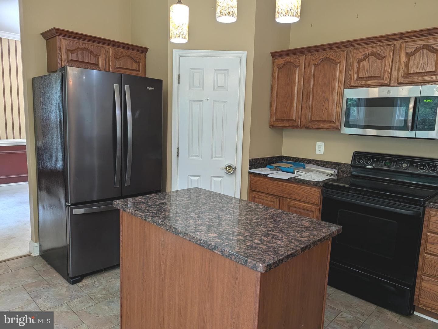 2440 Abigail Court photo 23