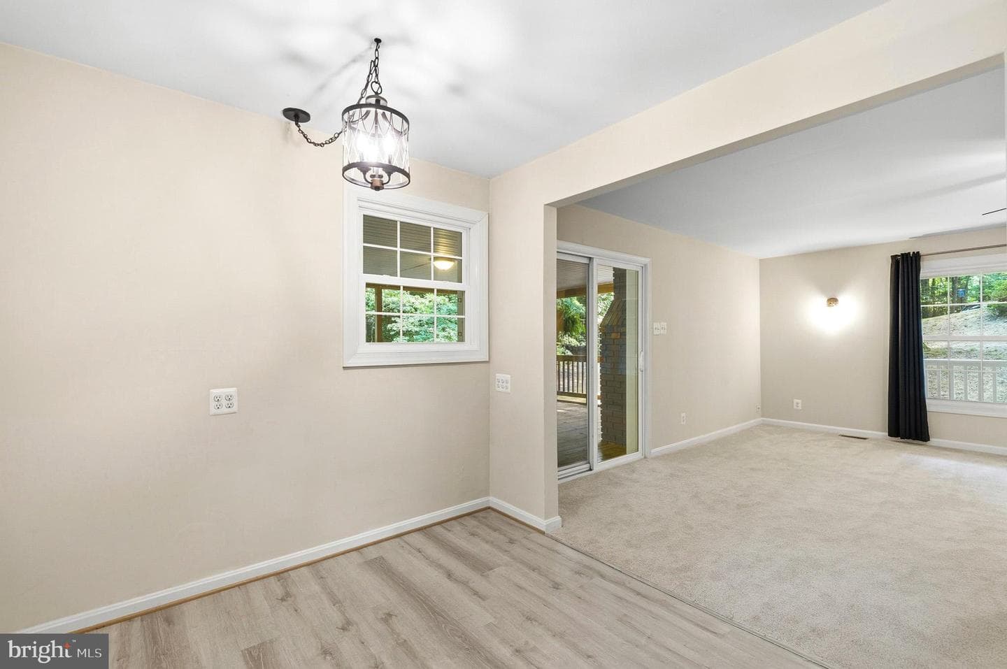 410 Hawthorne Court photo 10