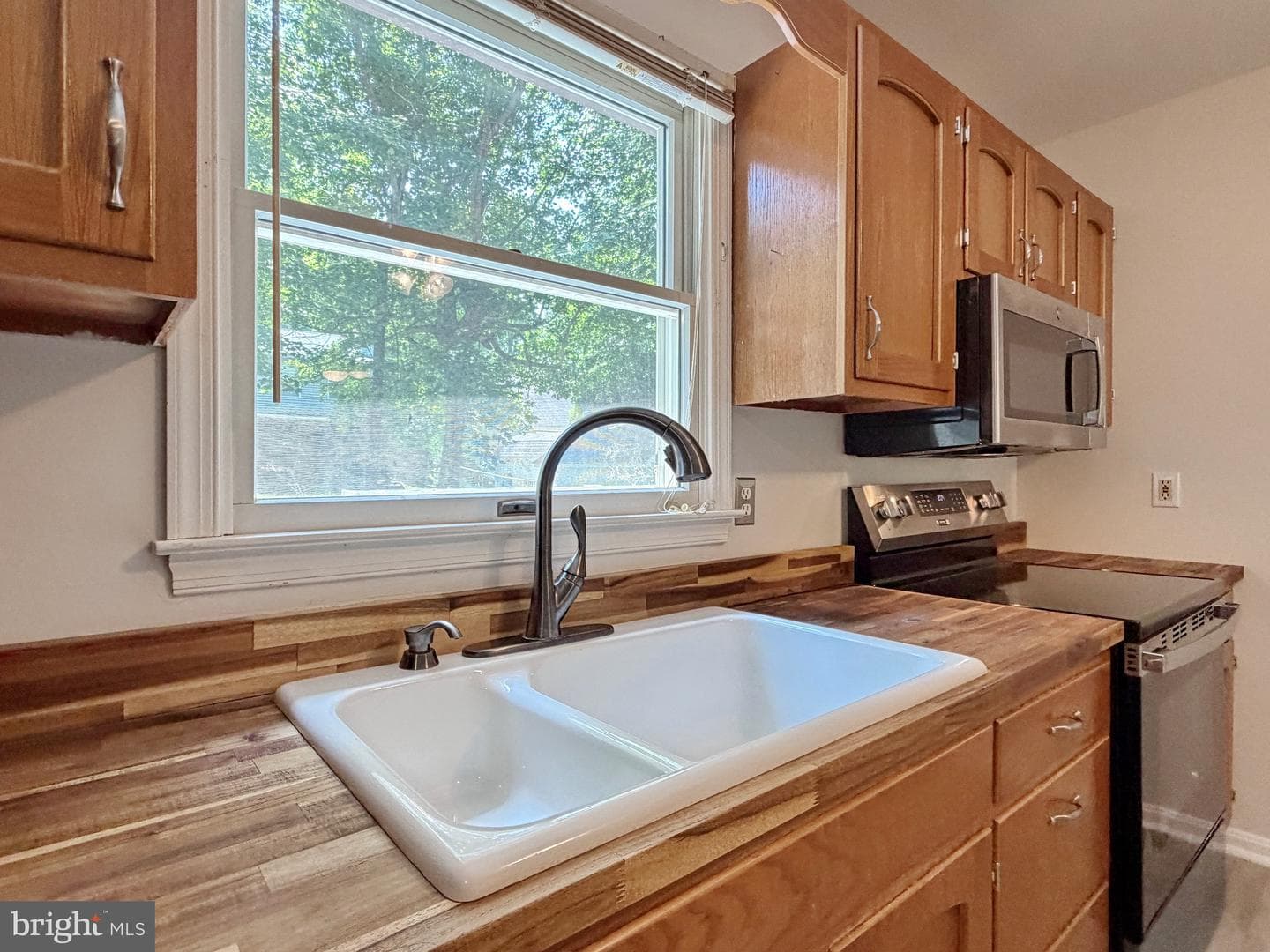 12444 Hisperia Road photo 22
