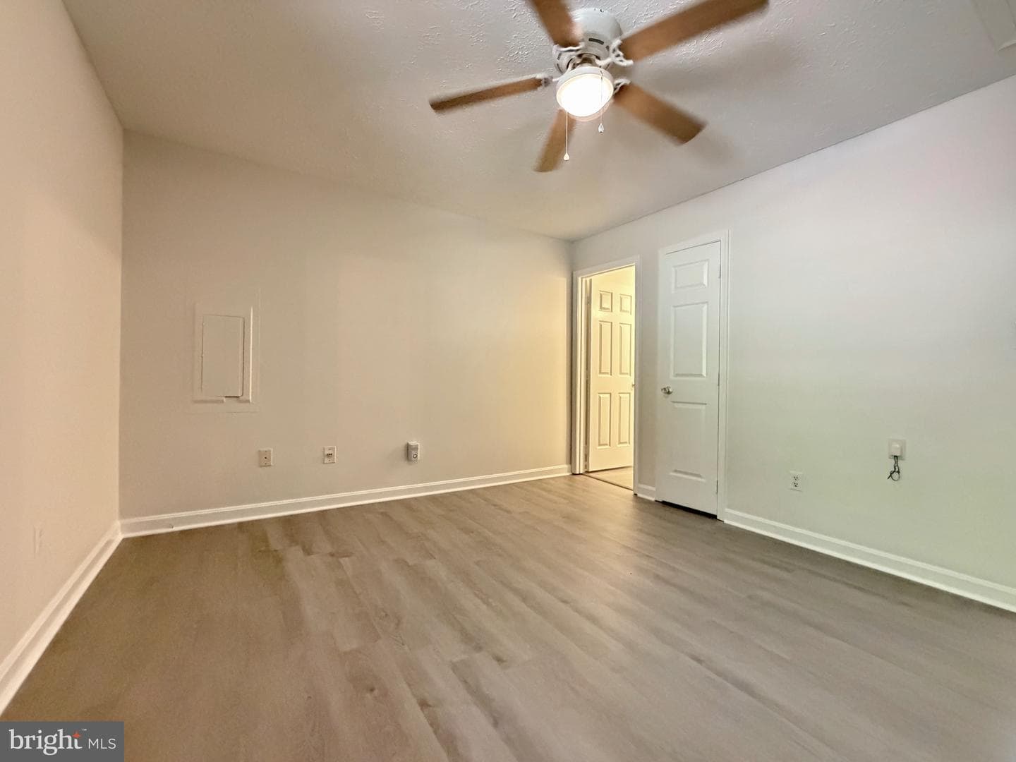 12444 Hisperia Road photo 26