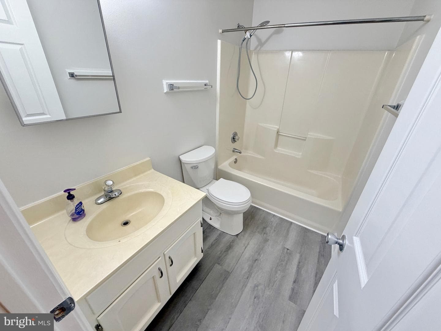 12444 Hisperia Road photo 37
