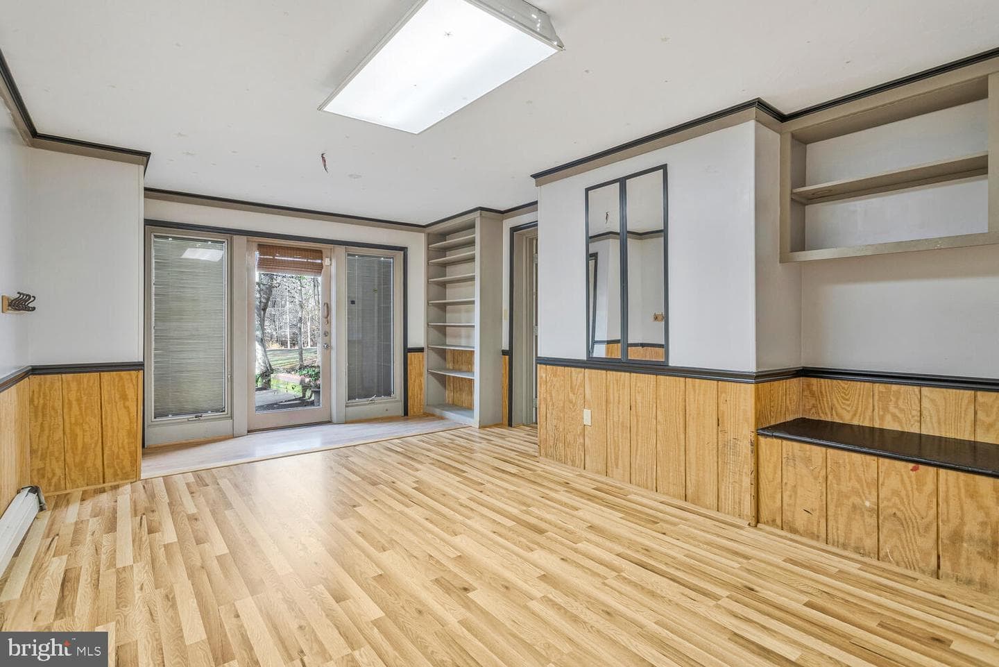 111 Autumn Court photo 4